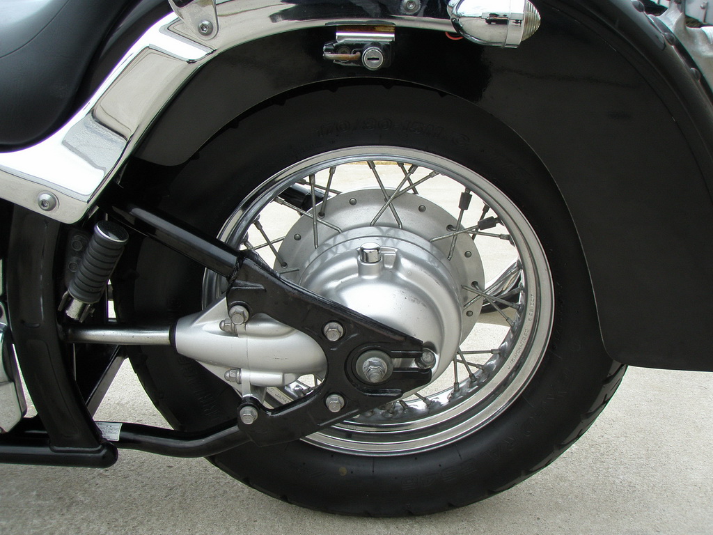 Купить мотоцикл Yamaha DragStar400 1998 фото 14